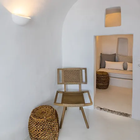 Villa Canvas