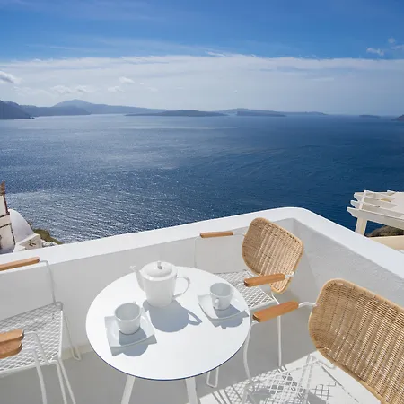 Canvas Villa