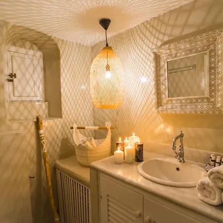 Canvas Villa *